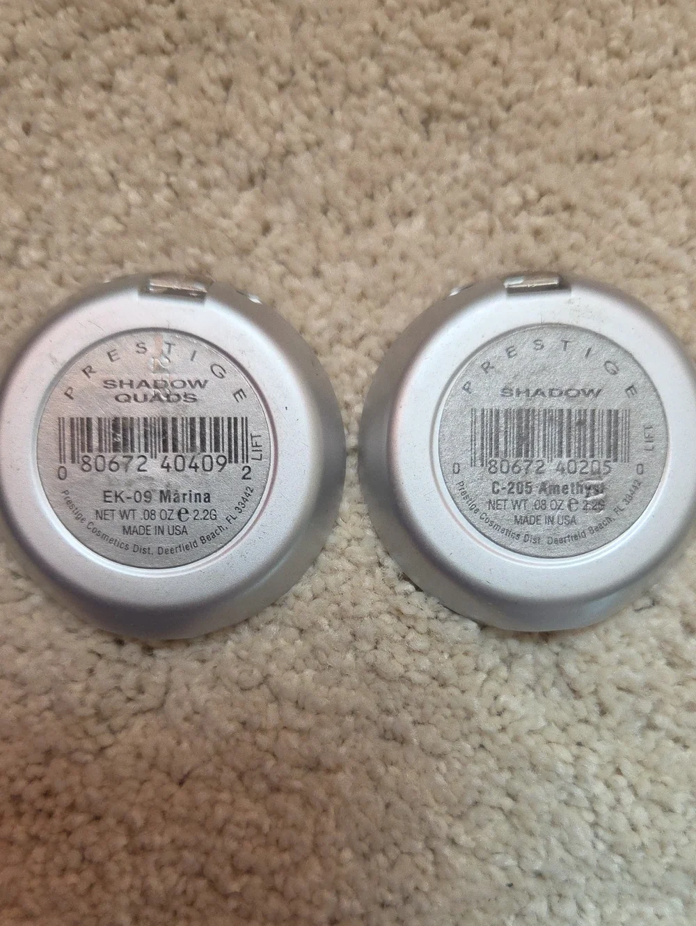 2 Prestige Eye Shadows